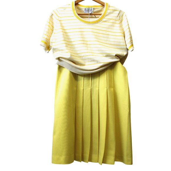 Talbot Dresses & Skirts - Talbot, Size 14, Cheery Yellow 2-Piece Coordinated Skirt set
